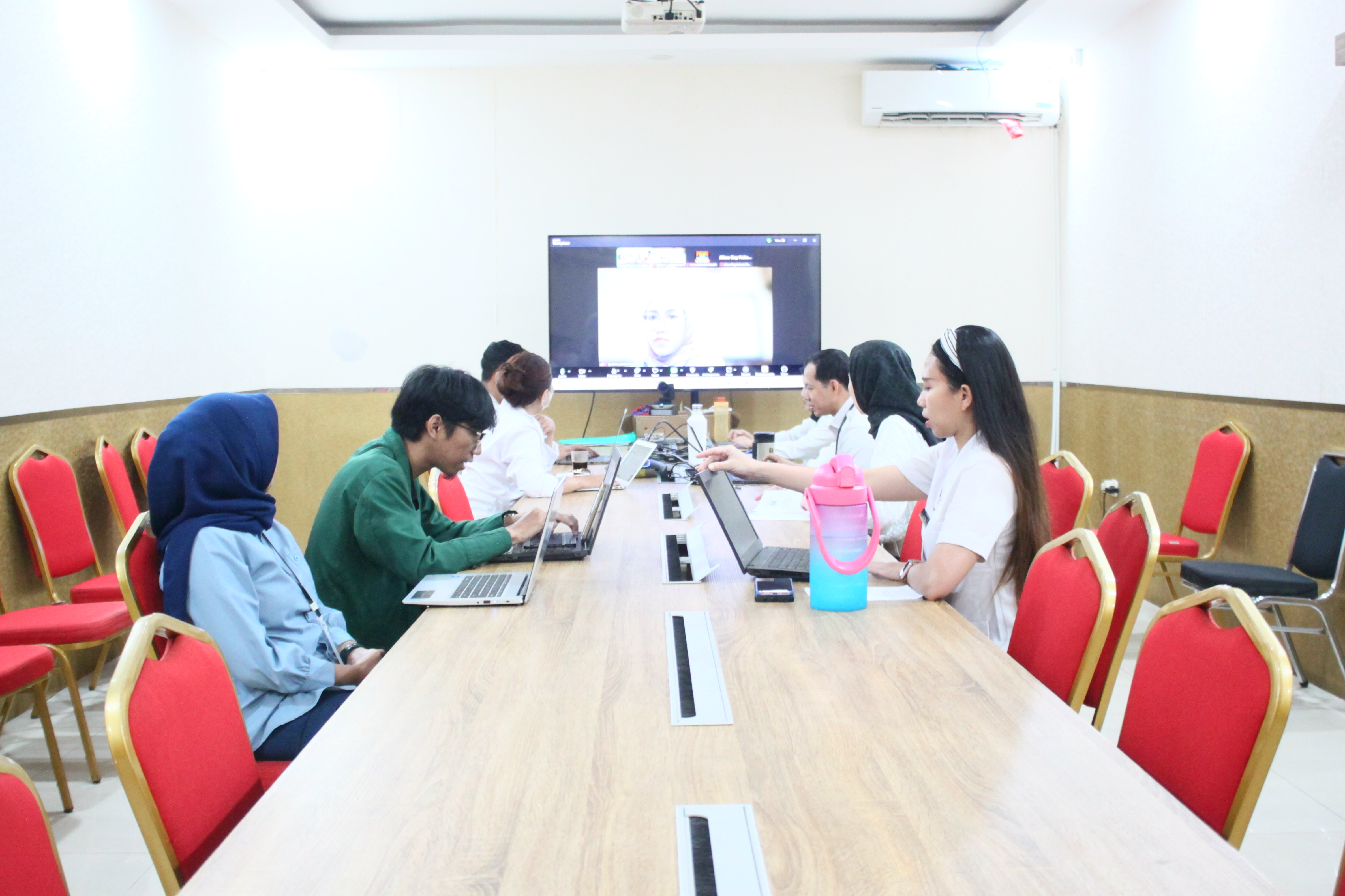 Arahkan Pembahasan Raperkada, Kemenkum Jabar Tekankan Akuntabilitas Belanja Subsidi di Cimahi